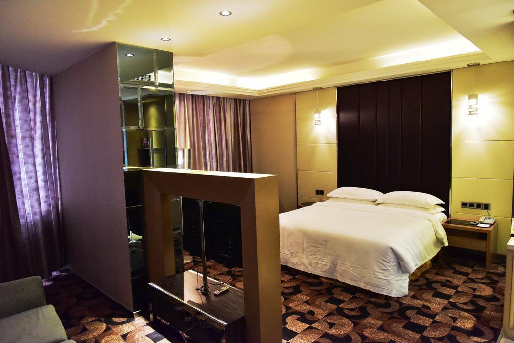 Fuke Jirui Hotel 乌鲁木齐 外观 照片