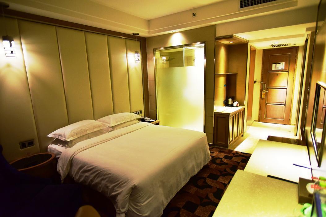 Fuke Jirui Hotel 乌鲁木齐 外观 照片