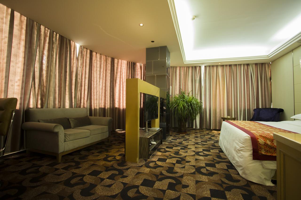 Fuke Jirui Hotel 乌鲁木齐 外观 照片